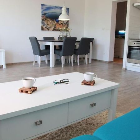 Przestronny Apartament Centrum Miedzy 2 Jeziorami Lägenhet Olsztyn  Exteriör bild